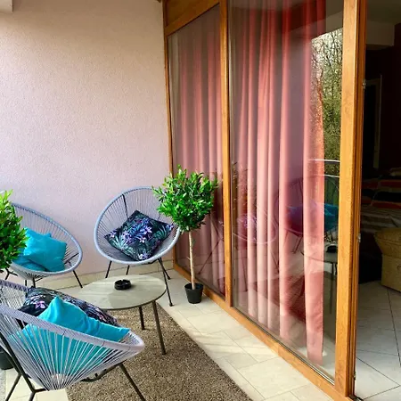 Bed And Breakfast Veja'S Krk Town Exterior photo